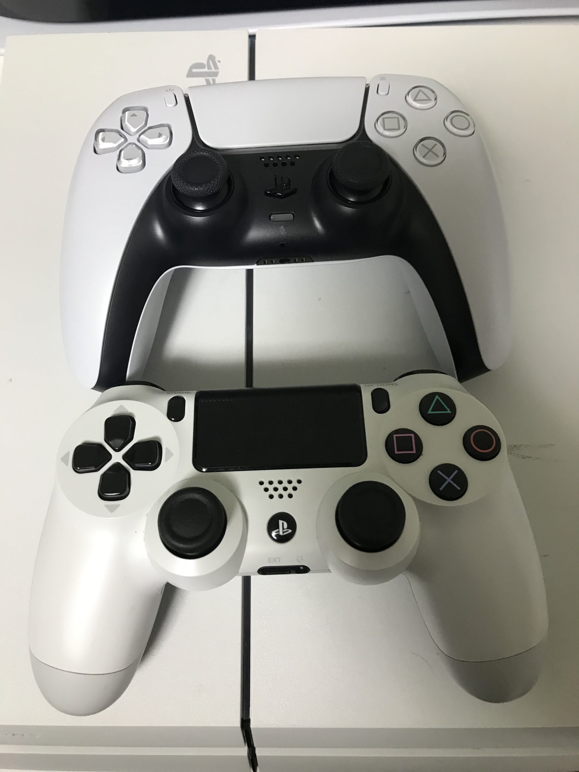 比較 Ps５とps４proの比較レビュー 音 大きさ グラフィック スタンドの設定で迷った方へ Ps４売るべき まったり考察部屋withps5